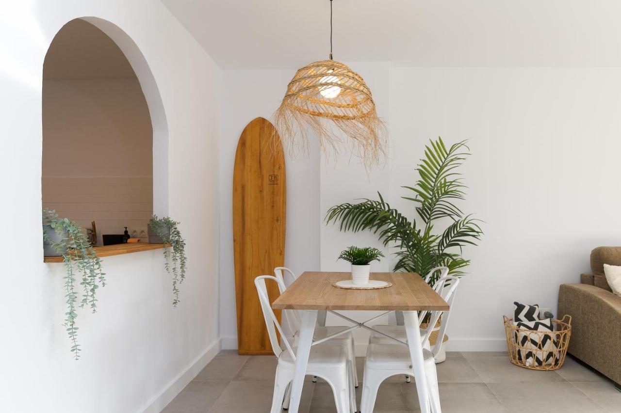 Surf - Wifi - Parking - Swimming Pool - Patio - Garden Tarifa