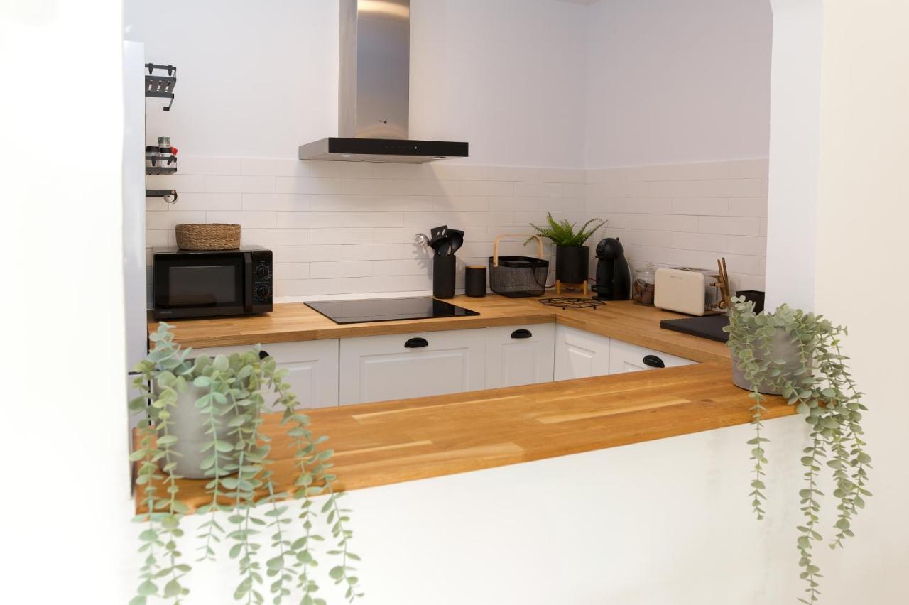 Surf - Wifi - Parking - Swimming Pool - Patio - Garden *