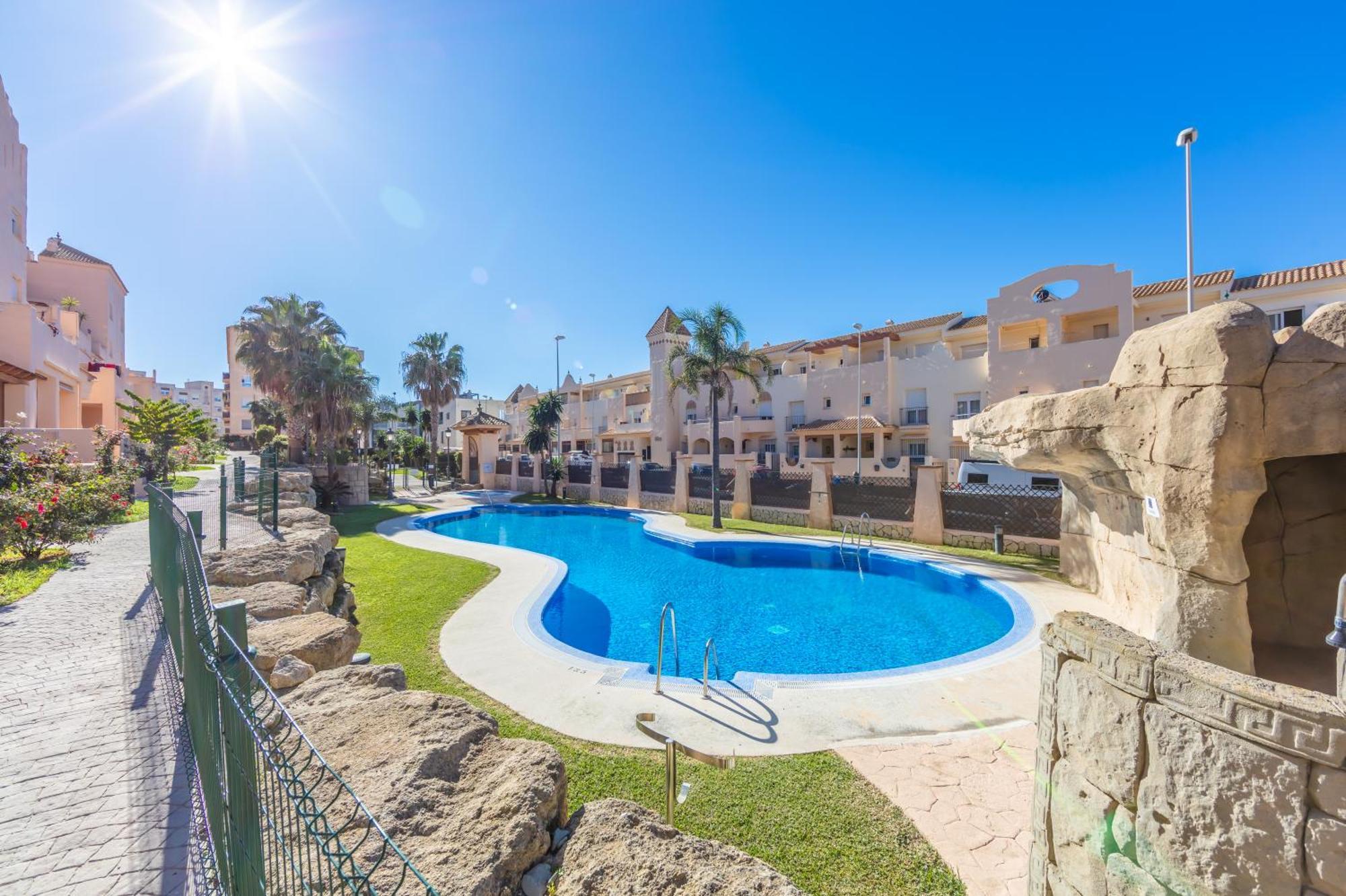 Surf - Wifi - Parking - Swimming Pool - Patio - Garden * Tarifa