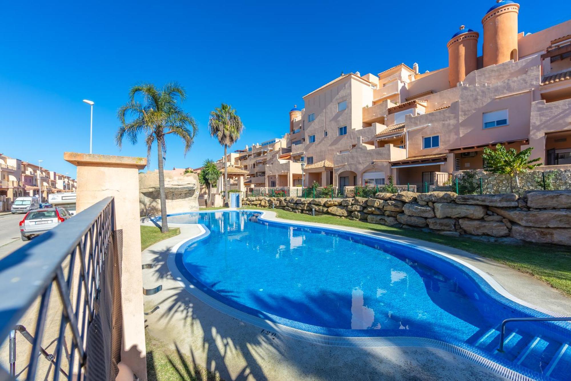 Surf - Wifi - Parking - Swimming Pool - Patio - Garden Apartment *