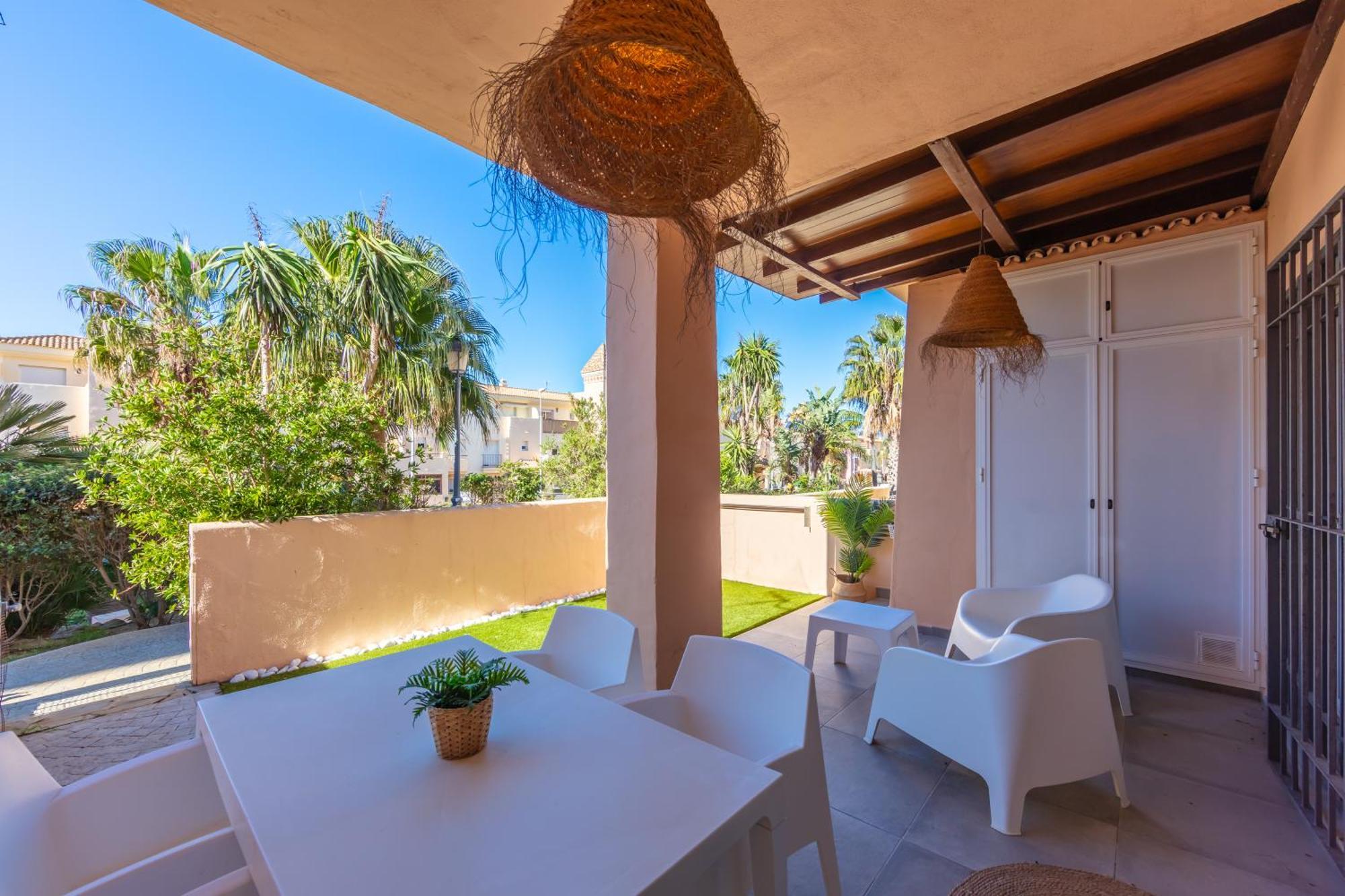 Apartment Surf - Wifi - Parking - Swimming Pool - Patio - Garden Tarifa
