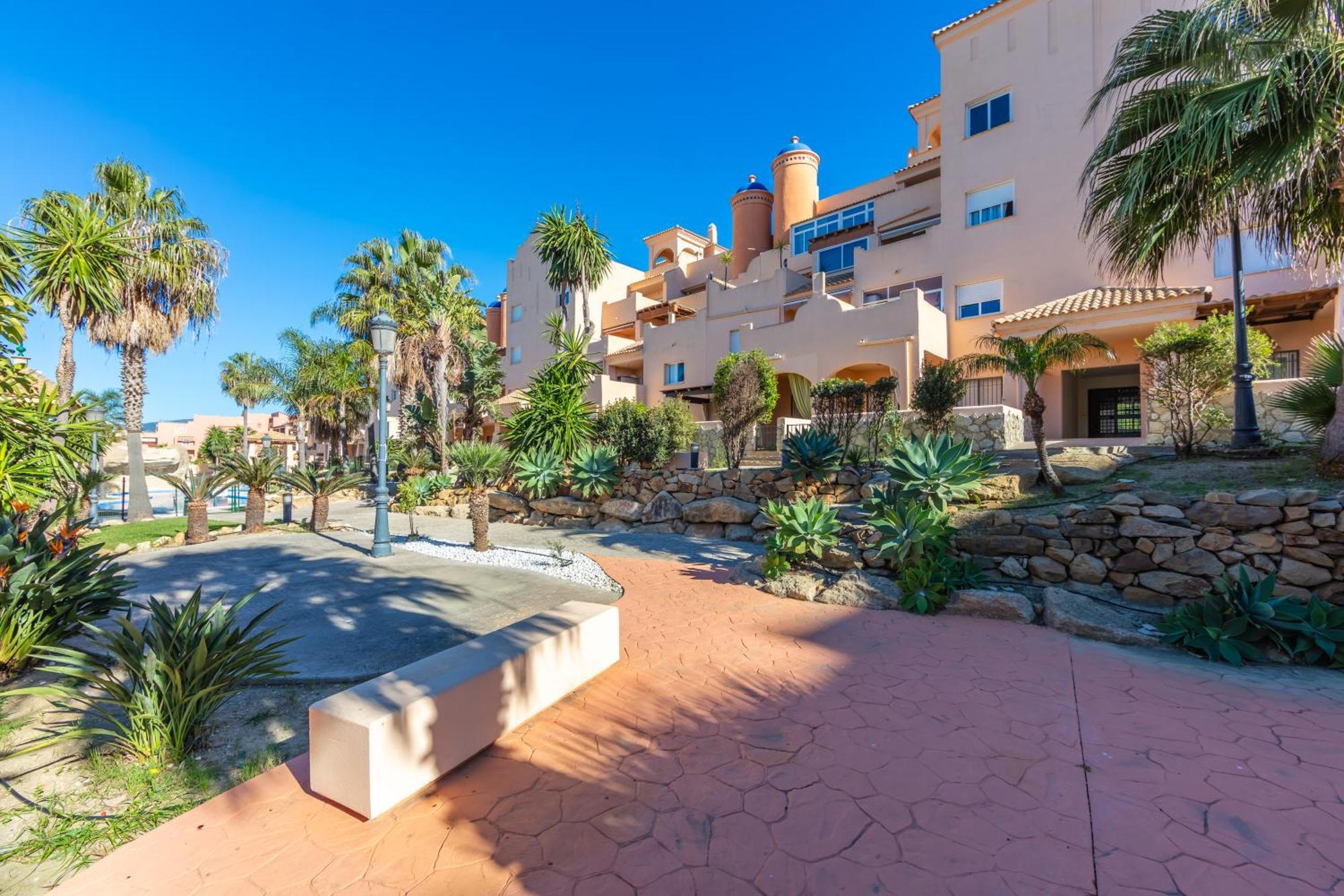 Surf - Wifi - Parking - Swimming Pool - Patio - Garden